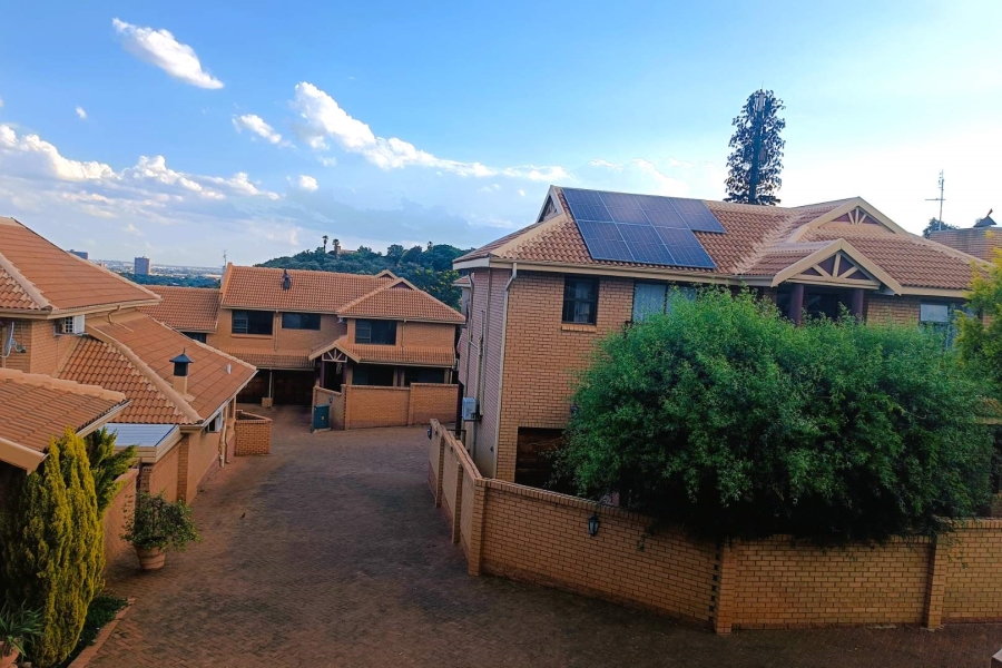 4 Bedroom Property for Sale in Heuwelsig Free State